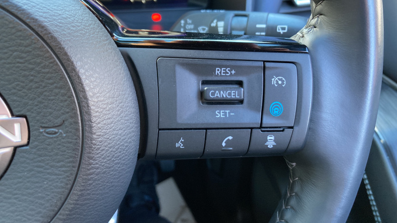 Nissan Qashqai 1.3 DiG-T MH 158 Tekna 5dr Petrol Hatchback